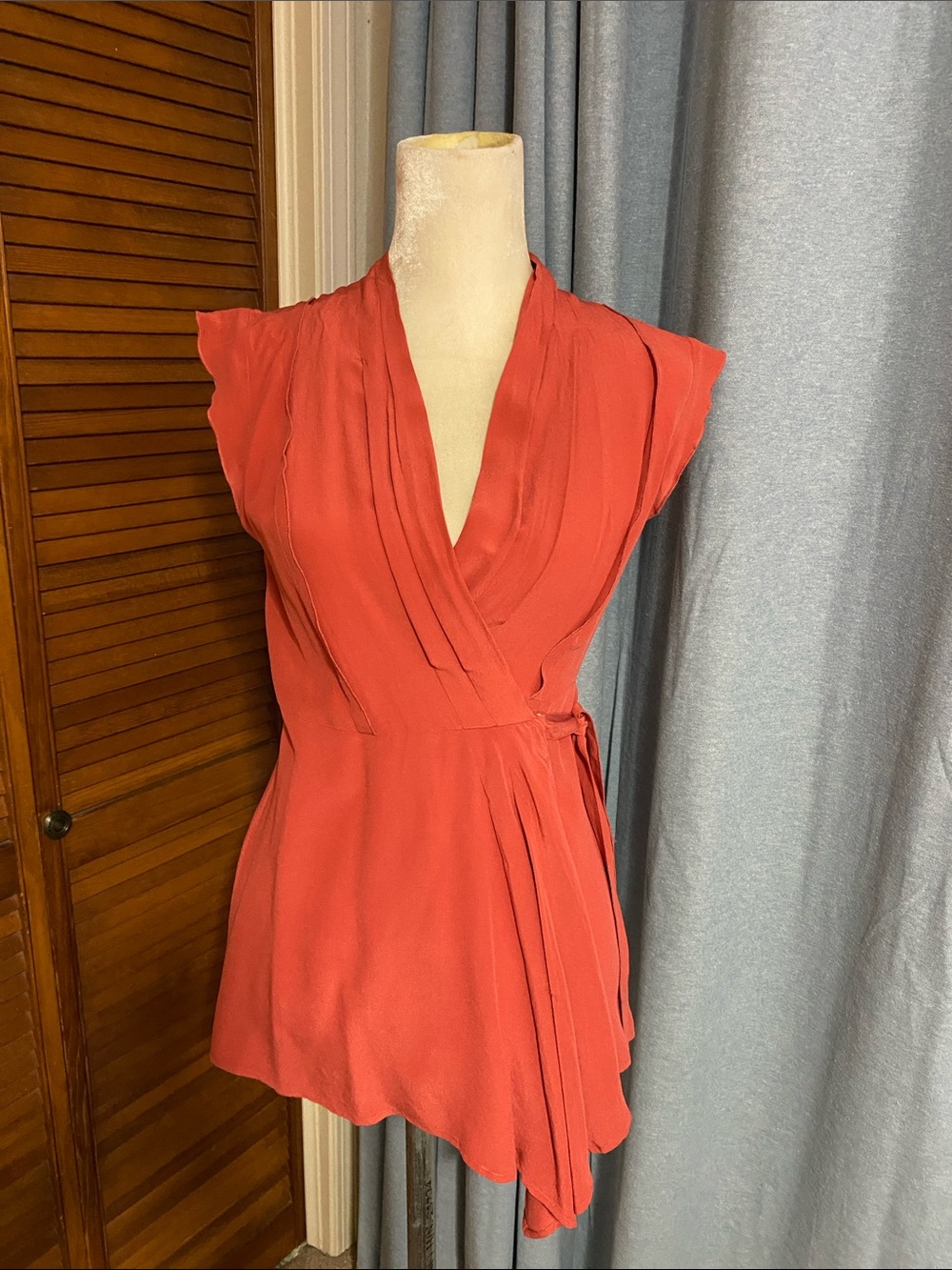 Anthropologie Fei Red Rust Blouse - Elegant Back Detailed